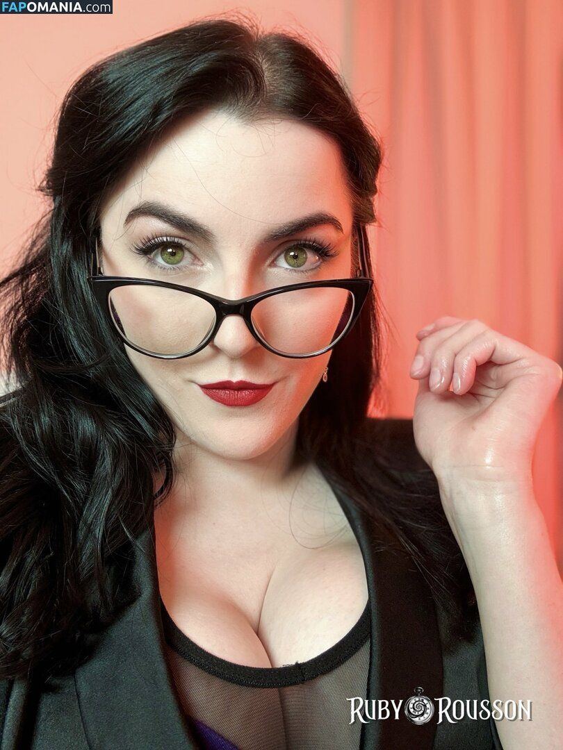 Mistress Ruby Rousson / RubyRousson / https: Nu OnlyFans  Foto vazada #14