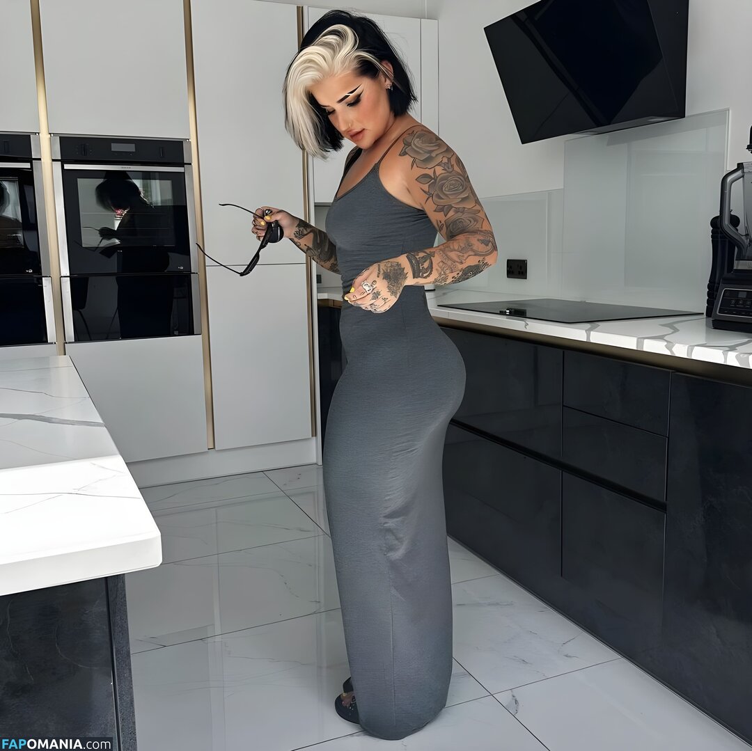 Molly Hull Nu OnlyFans  Foto vazada #5