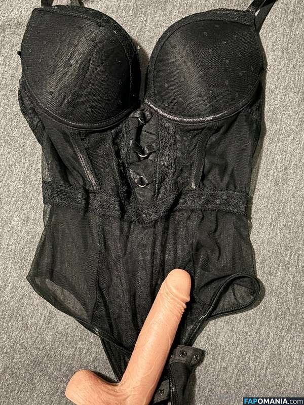 Molly / eggnogmademedoit / https: / m0llyp0ppins Nu OnlyFans  Foto vazada #32