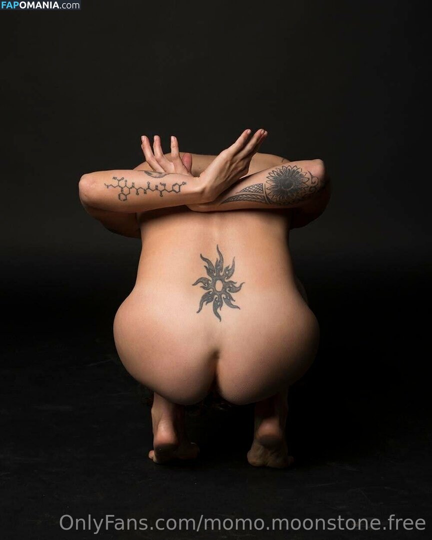 momo.moonstone / momo.moonstone.free Nu OnlyFans  Foto vazada #15