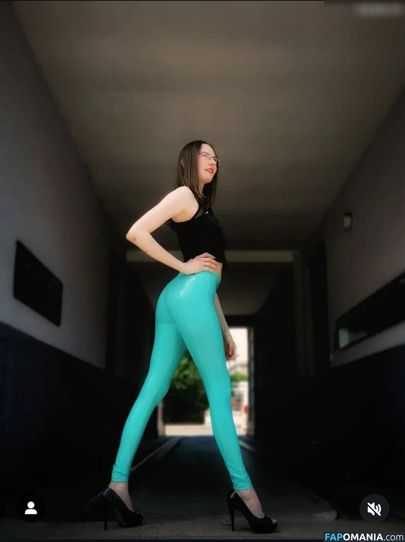 __mrs._crazy__ / mrs.crazy / mrs_crazy / mrs_crazy_ Nu OnlyFans  Foto vazada #1