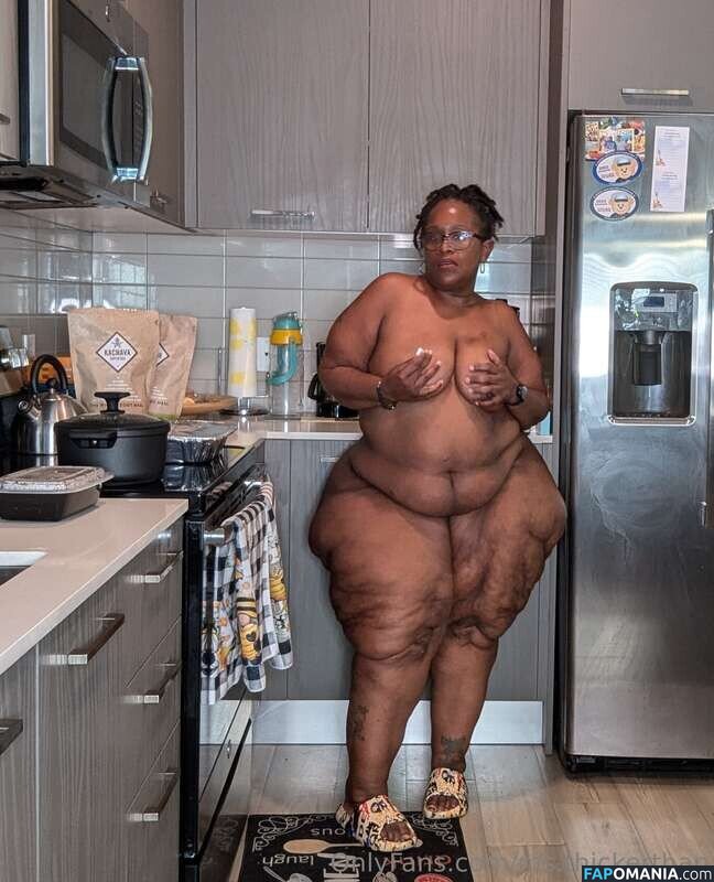 ms.thickerthan / ms_thicker_than_most Nu OnlyFans  Foto vazada #4