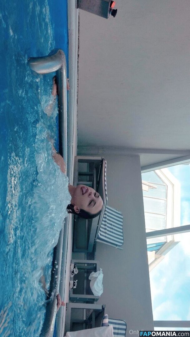 mtusy84 / mtutsy Nu OnlyFans  Foto vazada #1