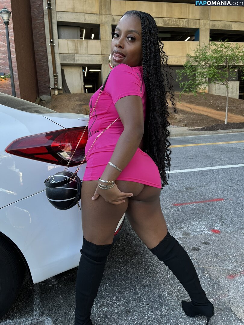 10shania / Muthafuckinlae / exclusivelylae / exclusivelylaee / https: / mf.lae / mflae___ Nu OnlyFans  Foto vazada #1