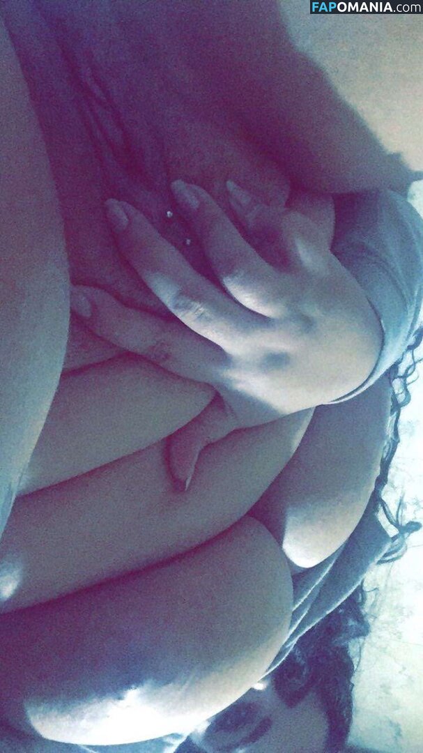 Lola Erotica / Muvagawd / Thundahgawdess / moneyangelmo / muvagawdd Nu OnlyFans  Foto vazada #1