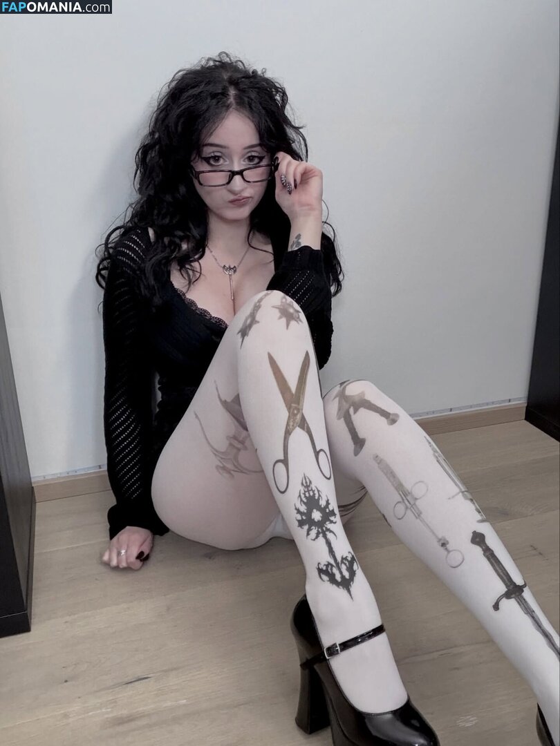 Myrteya / myrajade Nu OnlyFans  Foto vazada #19