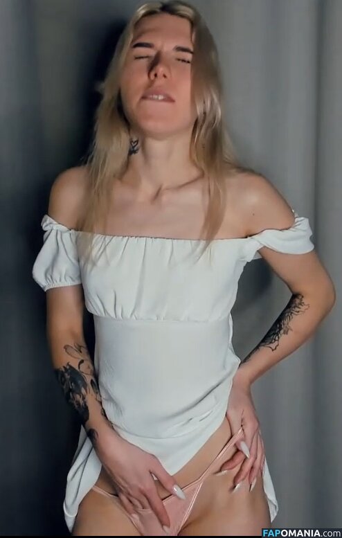 girlnamedviolet / myviolet_rush Nu OnlyFans  Foto vazada #1