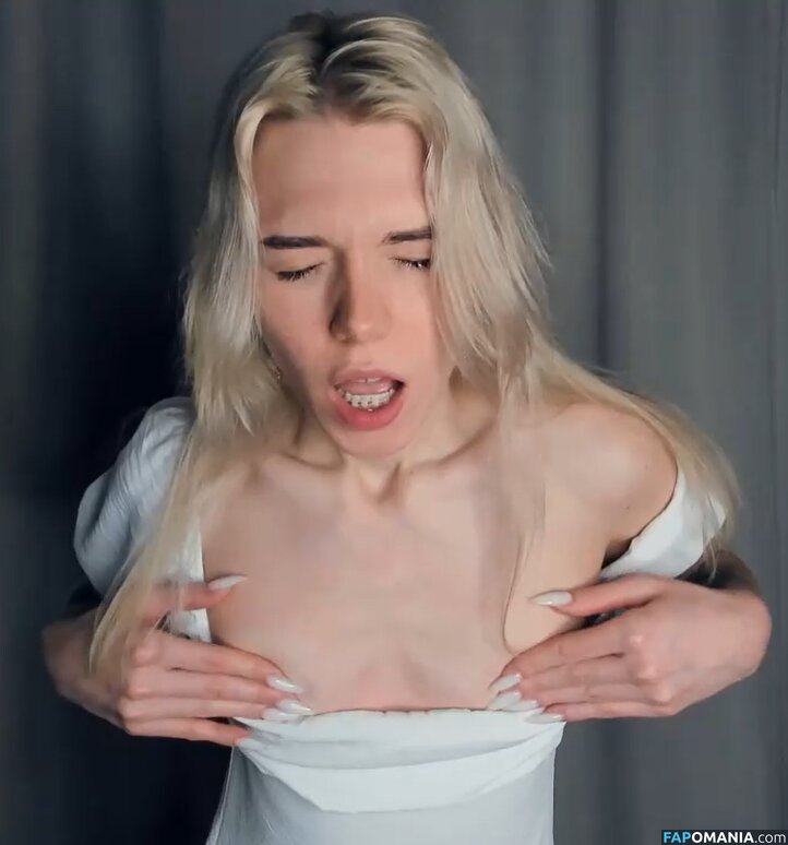 girlnamedviolet / myviolet_rush Nu OnlyFans  Foto vazada #5