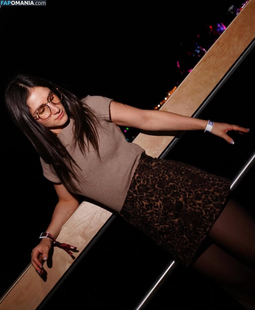 Nashla / Nashlabogaert__ / https: / nashla22 Nu OnlyFans  Foto vazada #5