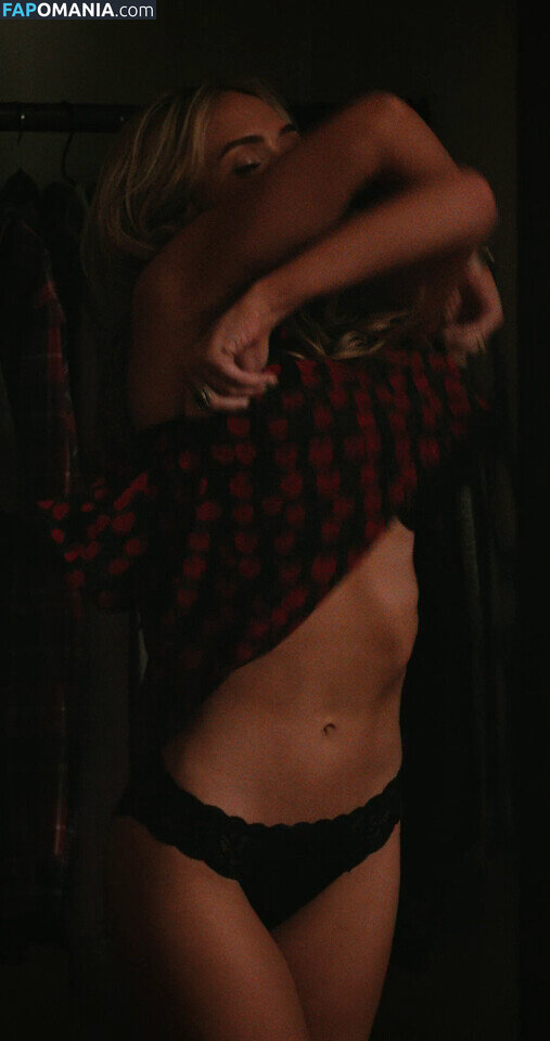 Natalie Alyn Lind / NatalieAlynLind / https: / natalynlind Nu OnlyFans  Foto vazada #555