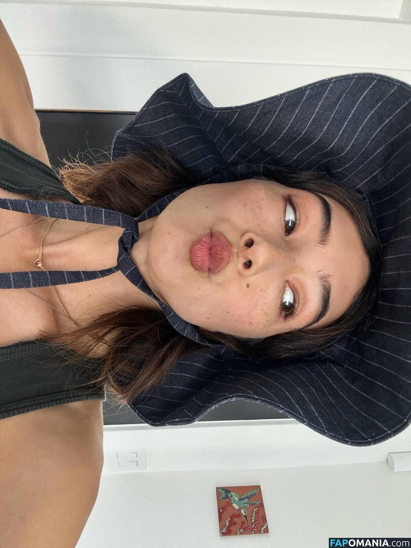 Natasha Liu Bordizzo / natashaliubordizzo Nu OnlyFans  Foto vazada #4