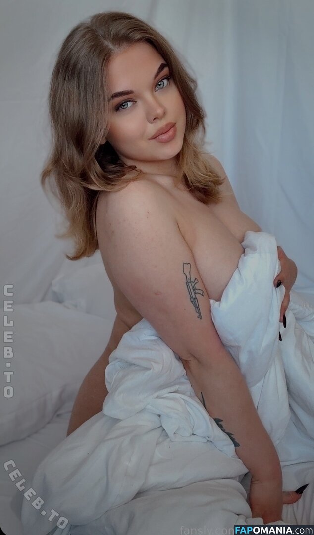 Joanna668636037 / Kelluxee / Naughty Kelly / https: / naughtykells Nu OnlyFans  Foto vazada #2
