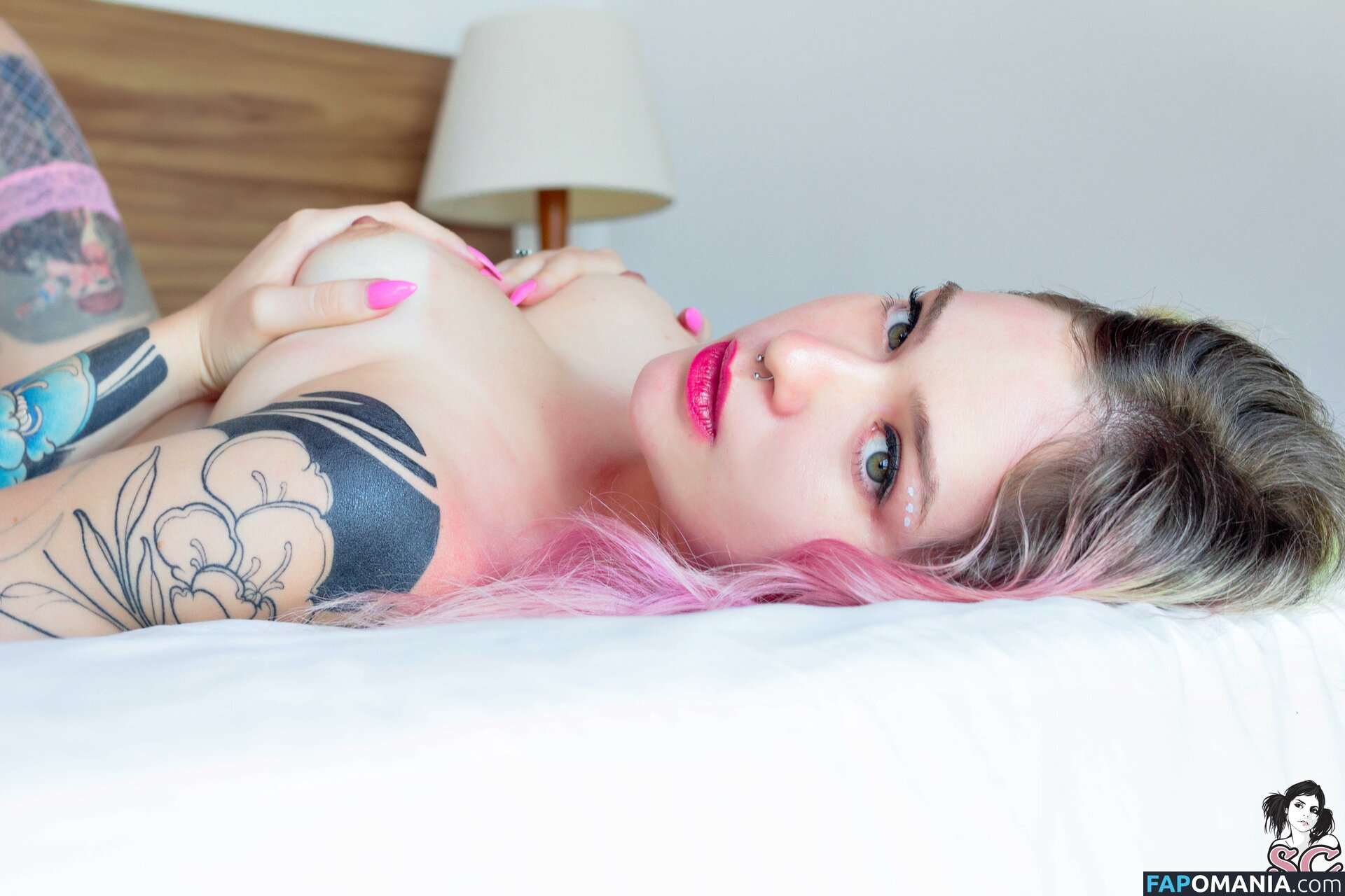 Neondoll / neondollsuk / neondooll Nu OnlyFans  Foto vazada #15