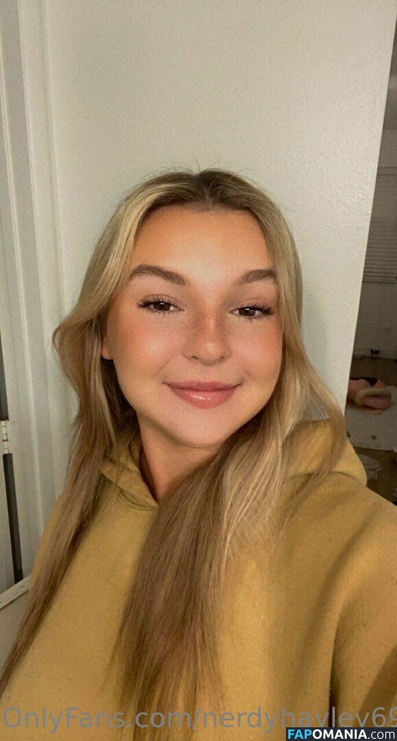jhurley61299 / kittenjojo18 / nerdyhayley69 Nu OnlyFans  Foto vazada #30