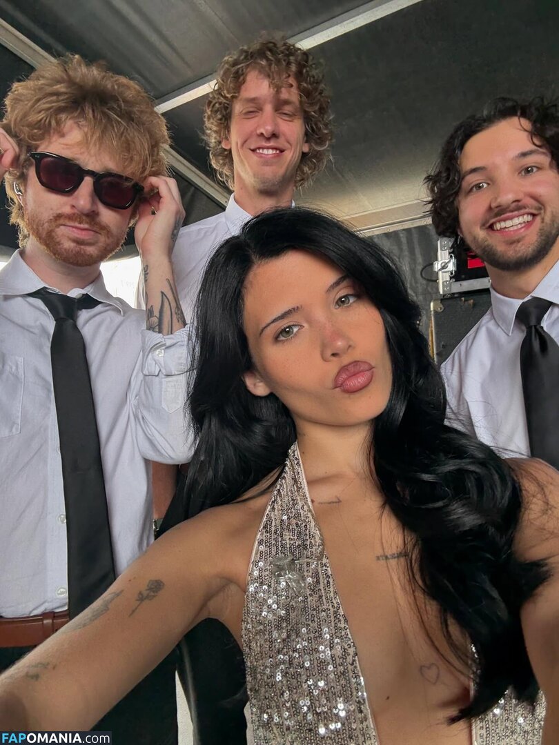 Nessa Barrett / Nessaabarrett / https: / nessabarrett Nu OnlyFans  Foto vazada #111