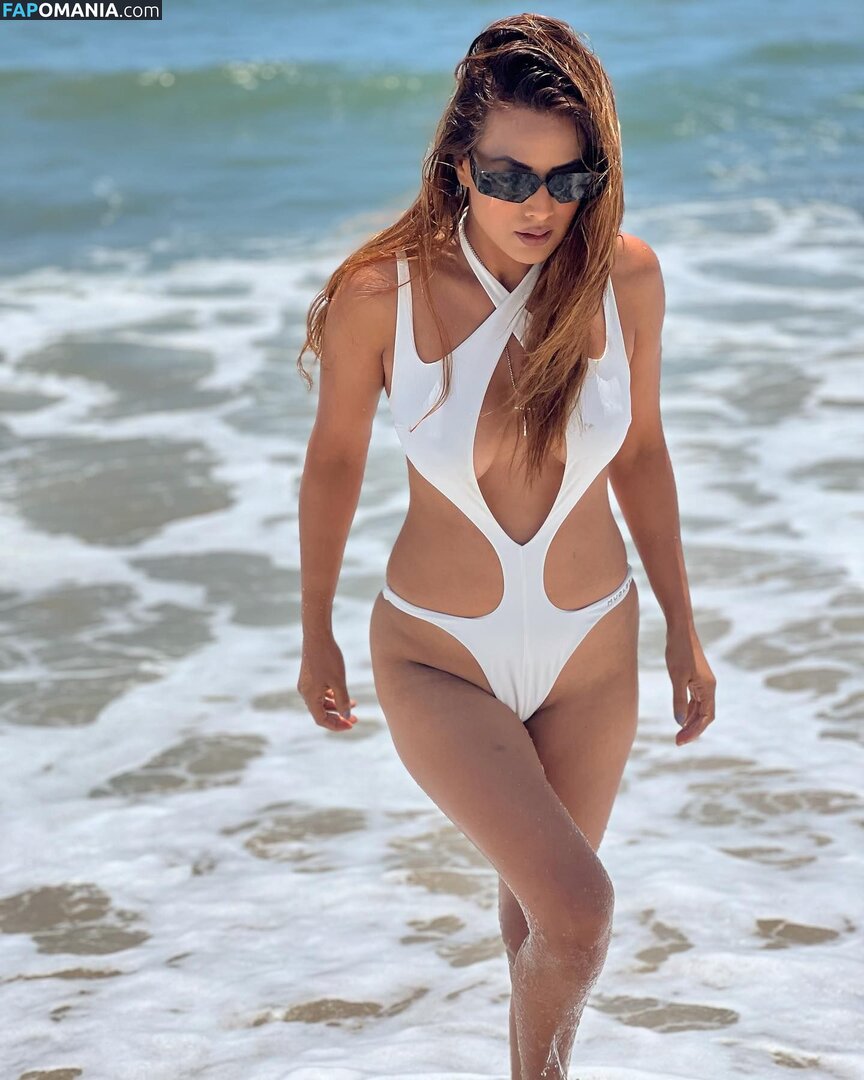 Nia Sharma Nu OnlyFans  Foto vazada #20
