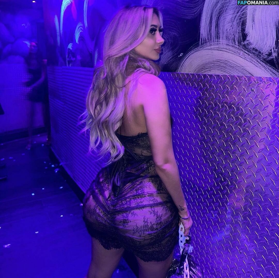 mskittycattt / nfornicolee / niccoolee_xo Nu OnlyFans  Foto vazada #2