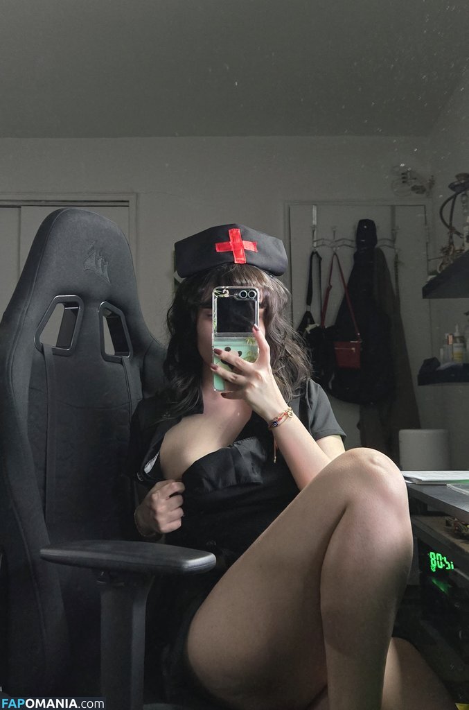 Nicolechka / chaelerose / https: Nu OnlyFans  Foto vazada #1