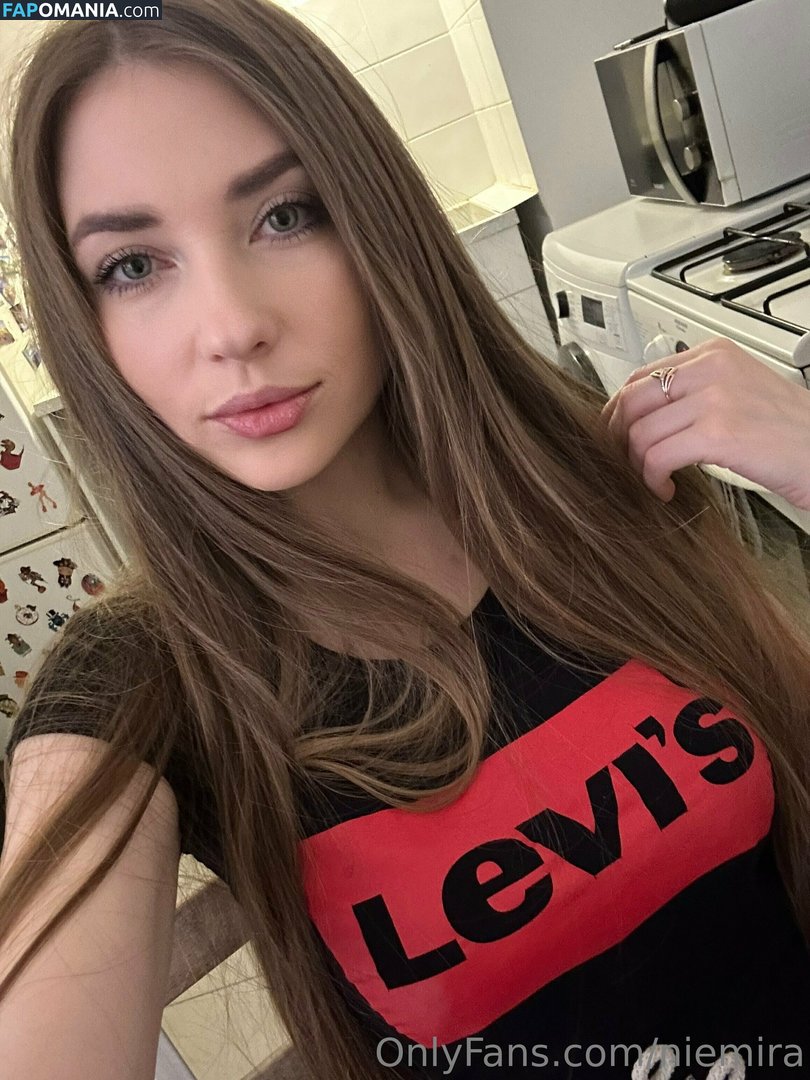 Niemira / _niemiraofficial_ Nu OnlyFans  Foto vazada #18
