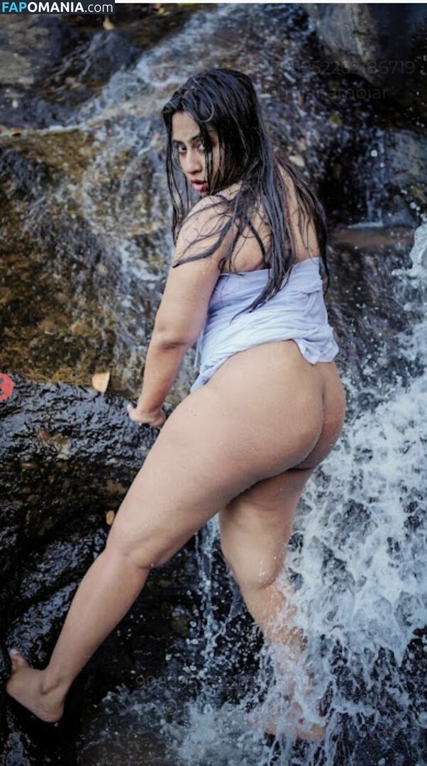Nila Nambiar / Smera1695 / nilanambiar Nu OnlyFans  Foto vazada #29