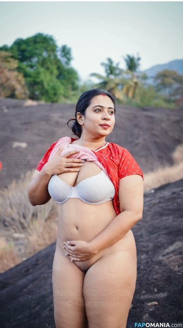Nila Nambiar / Smera1695 / nilanambiar Nu OnlyFans  Foto vazada #42