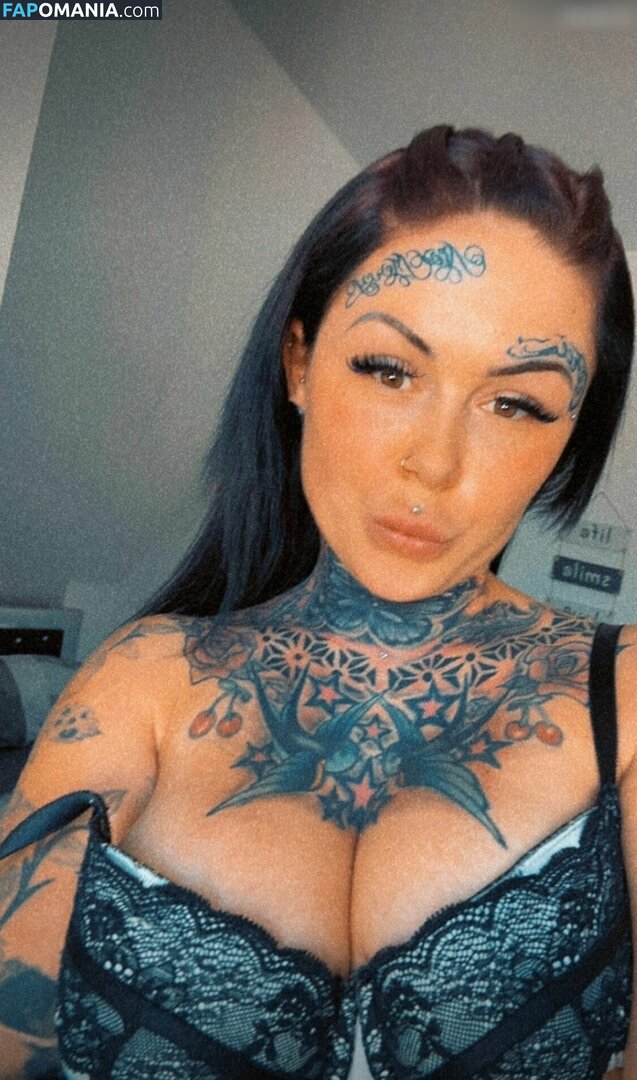 Nine Dienchen / nine_dinchen_official / ninedinchen Nu OnlyFans  Foto vazada #60