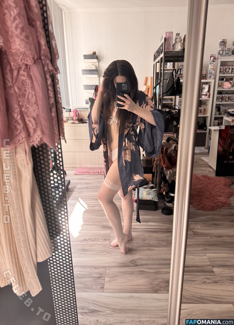 Nini Raven / Nini_Raven / raven_nini Nu OnlyFans  Foto vazada #4