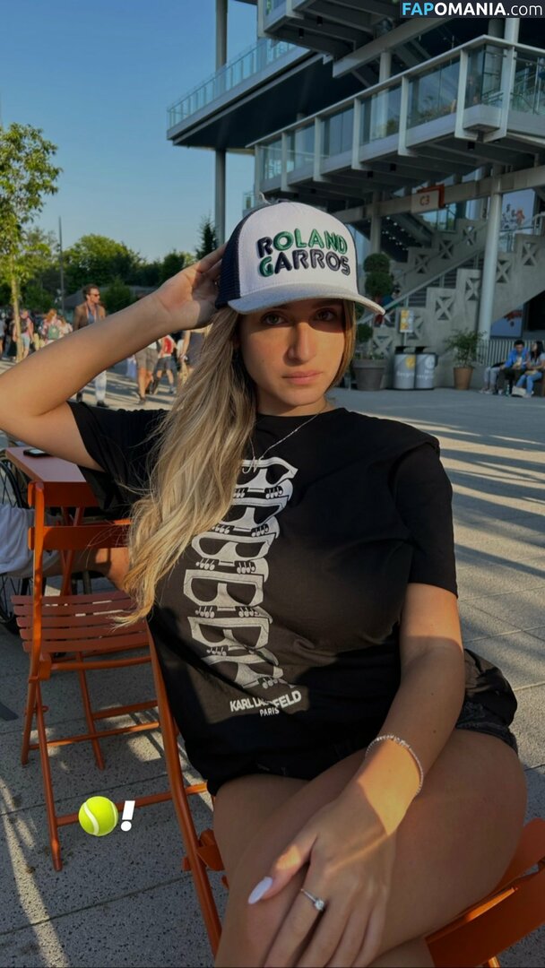 https: / noaperetss / nojumper Nu OnlyFans  Foto vazada #9