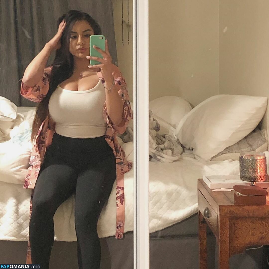 Noheli : / Nx0tel0 / fl0r.divina Nu OnlyFans  Foto vazada #119