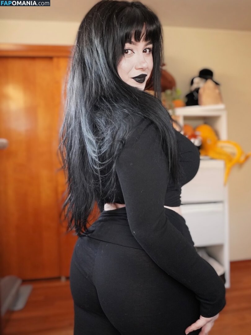 noodle goddess / noodlexgoddess Nu OnlyFans  Foto vazada #7