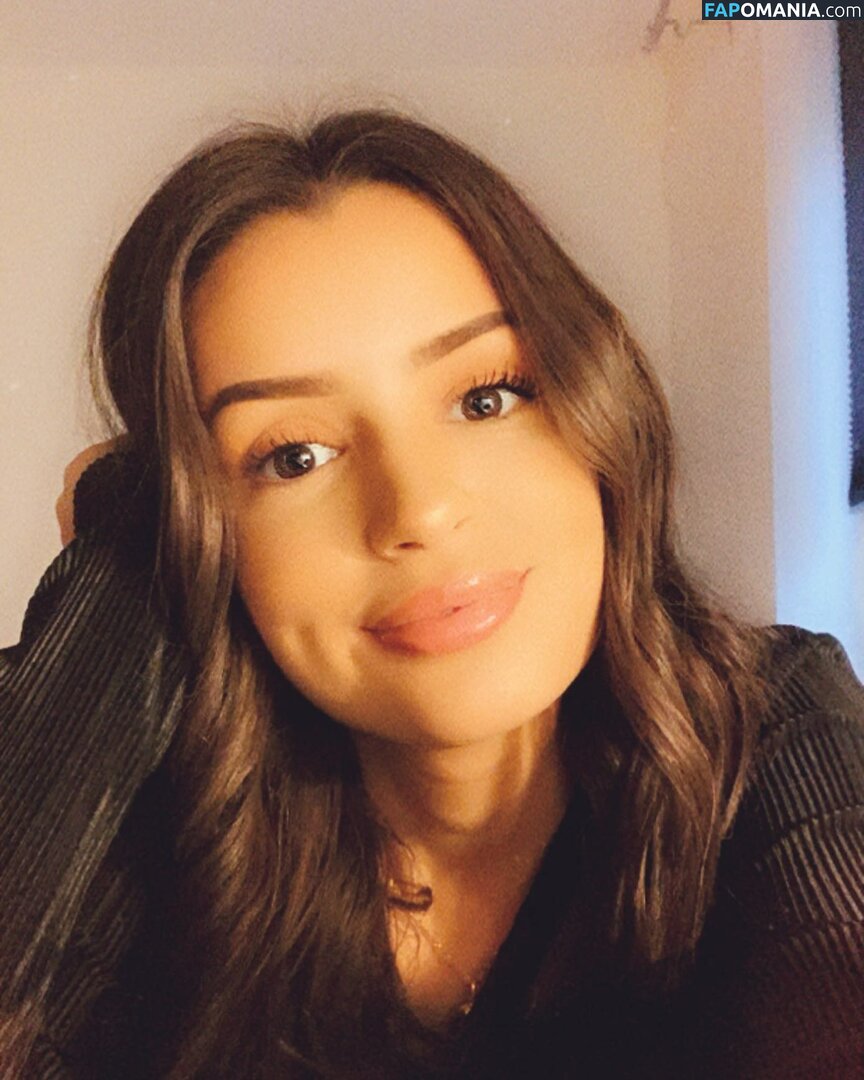 NoraExplorer / noraexplorerr / noratheexplorerr Nu OnlyFans  Foto vazada #2