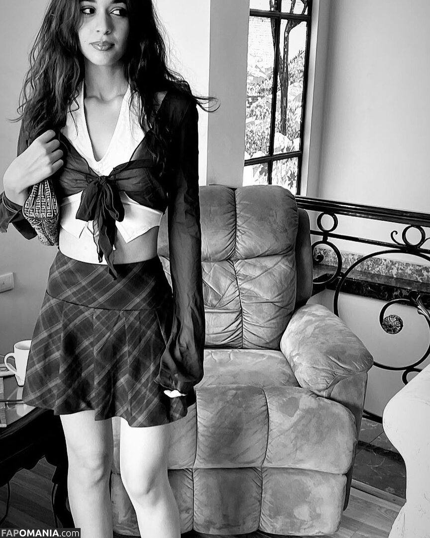 Nourine Abouseada / https: / nourineabouseada Nu OnlyFans  Foto vazada #15