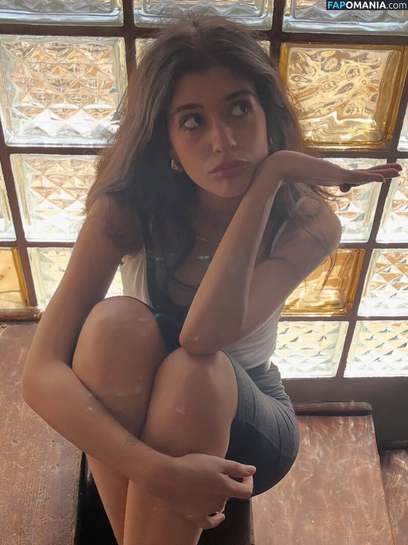 Nourine Abouseada / https: / nourineabouseada Nu OnlyFans  Foto vazada #17