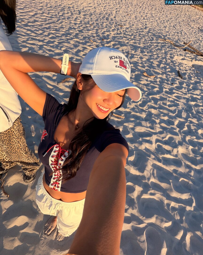 Novita Lam / novitalam Nu OnlyFans  Foto vazada #2