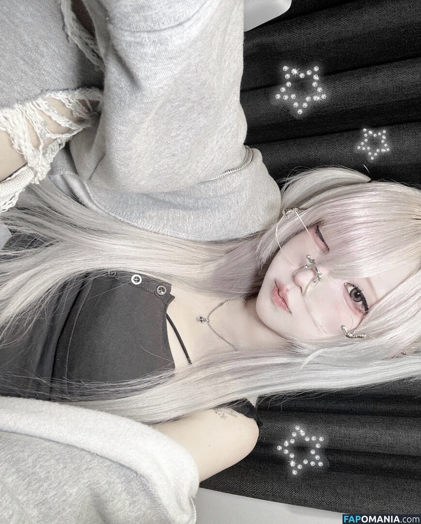 Nyo_nyenya / cjw010615 / cjw010615... / https: / moemoedevil_rain / moemoedevil_rain... / nyonye_nya Nu OnlyFans  Foto vazada #29