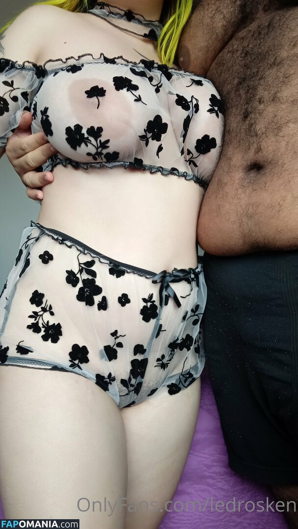 nyx525 / nyxie_ledros Nu OnlyFans  Foto vazada #4