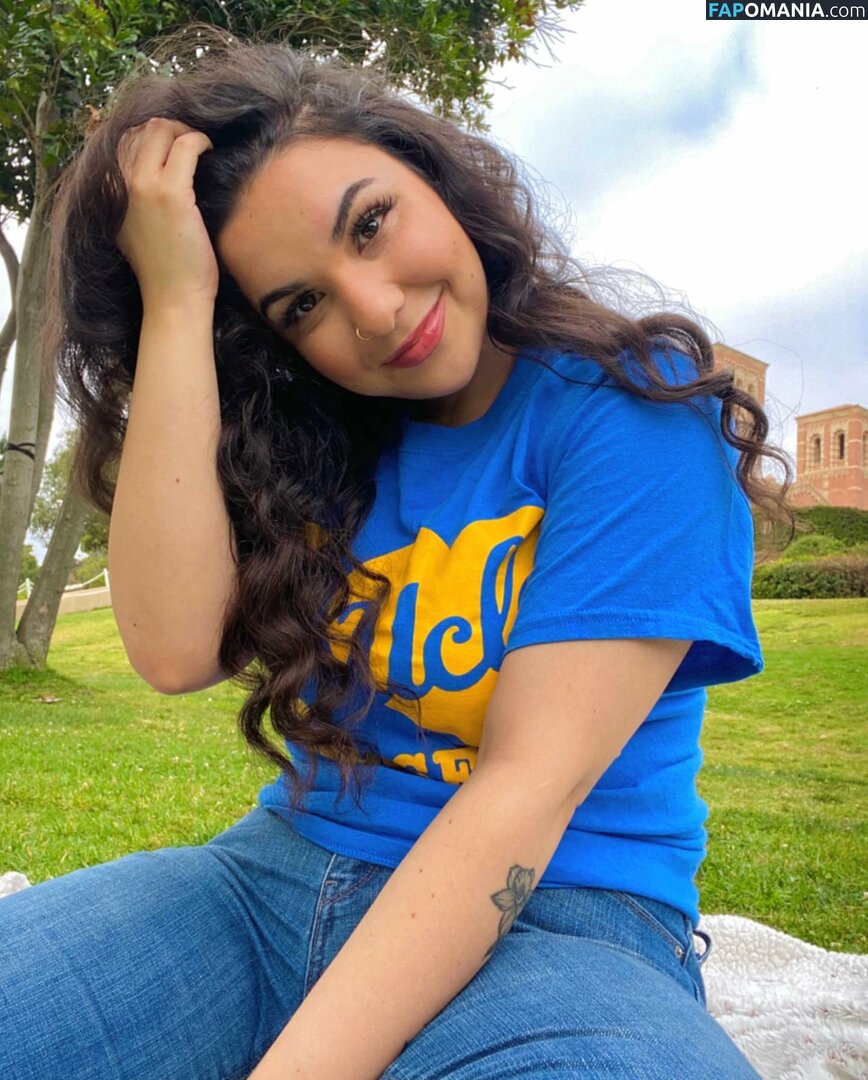 Ariana / Obviously_Queen / arianaxo Nu OnlyFans  Foto vazada #3