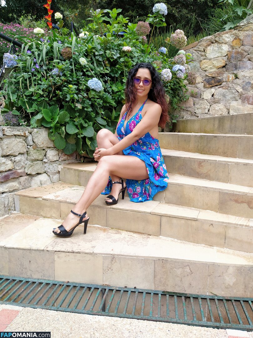 Officefacil / Vivi Becerra / vivi.v / vivi_officefacil / vivib0808 Nu OnlyFans  Foto vazada #131