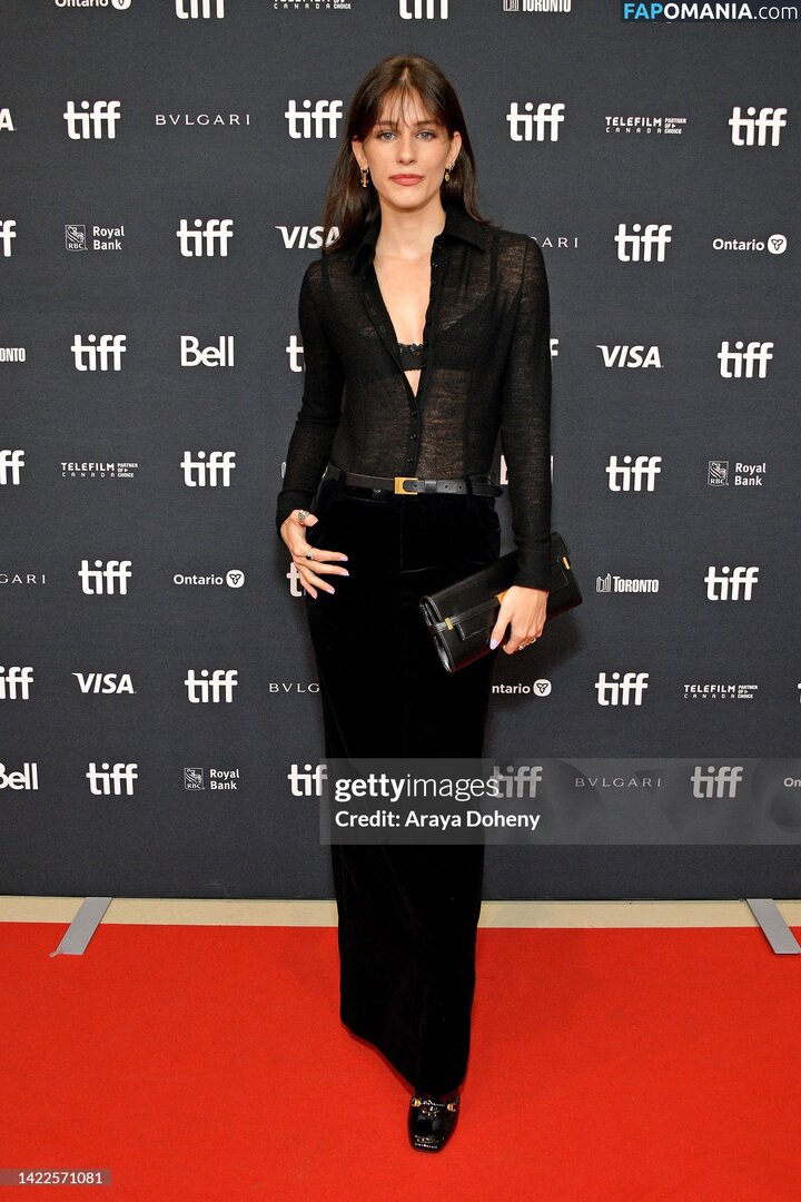 Olivia Rouyer / olivia_rouyer Nu OnlyFans  Foto vazada #7