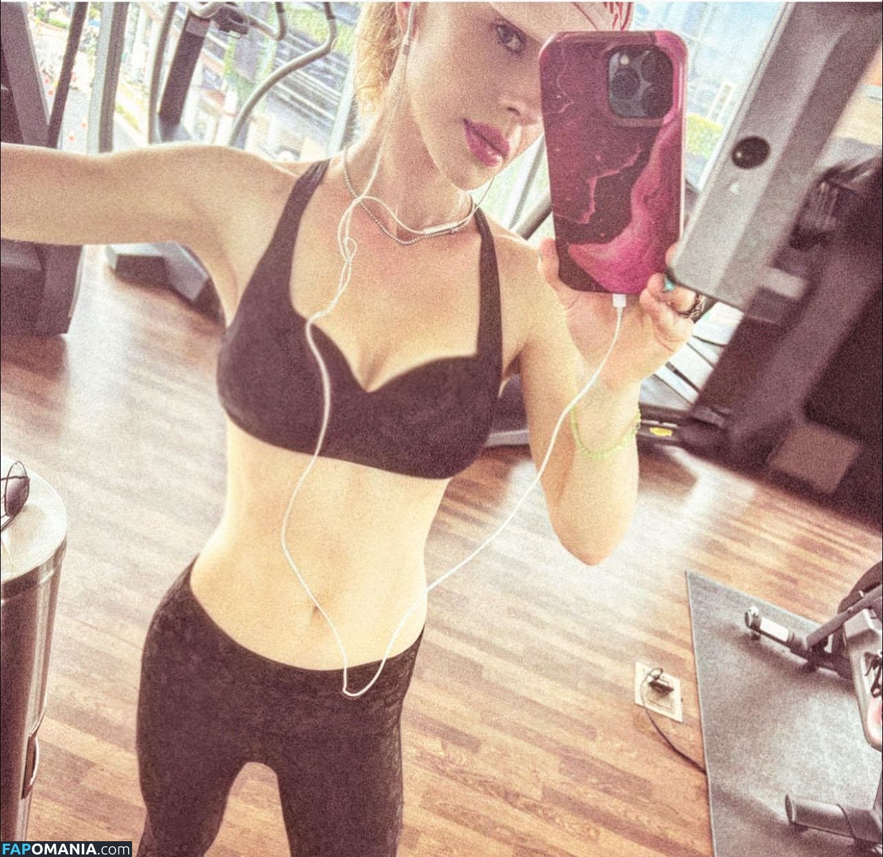 Orianthi / iamorianthi Nu OnlyFans  Foto vazada #8