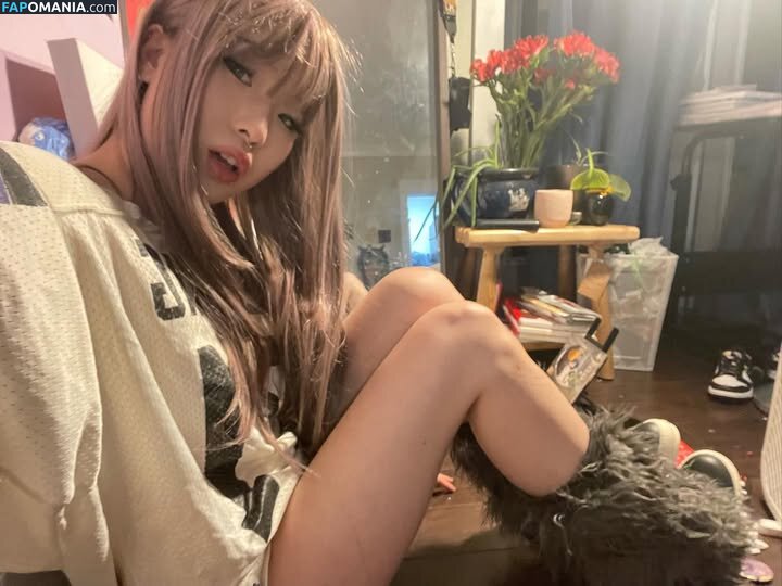 p6rvert / thepussyparty Nu OnlyFans  Foto vazada #3