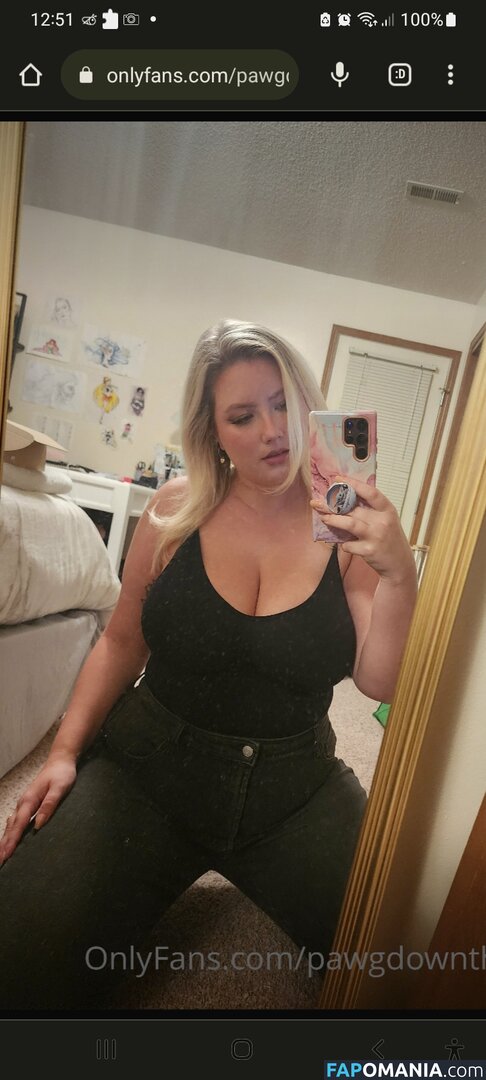 Mckenna Rae / Pawgdownthestreet121 / mckenna_rae121 Nu OnlyFans  Foto vazada #28