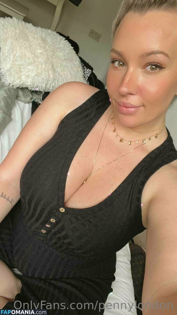 pennylondon / ultimate_tomathoe Nu OnlyFans  Foto vazada #46