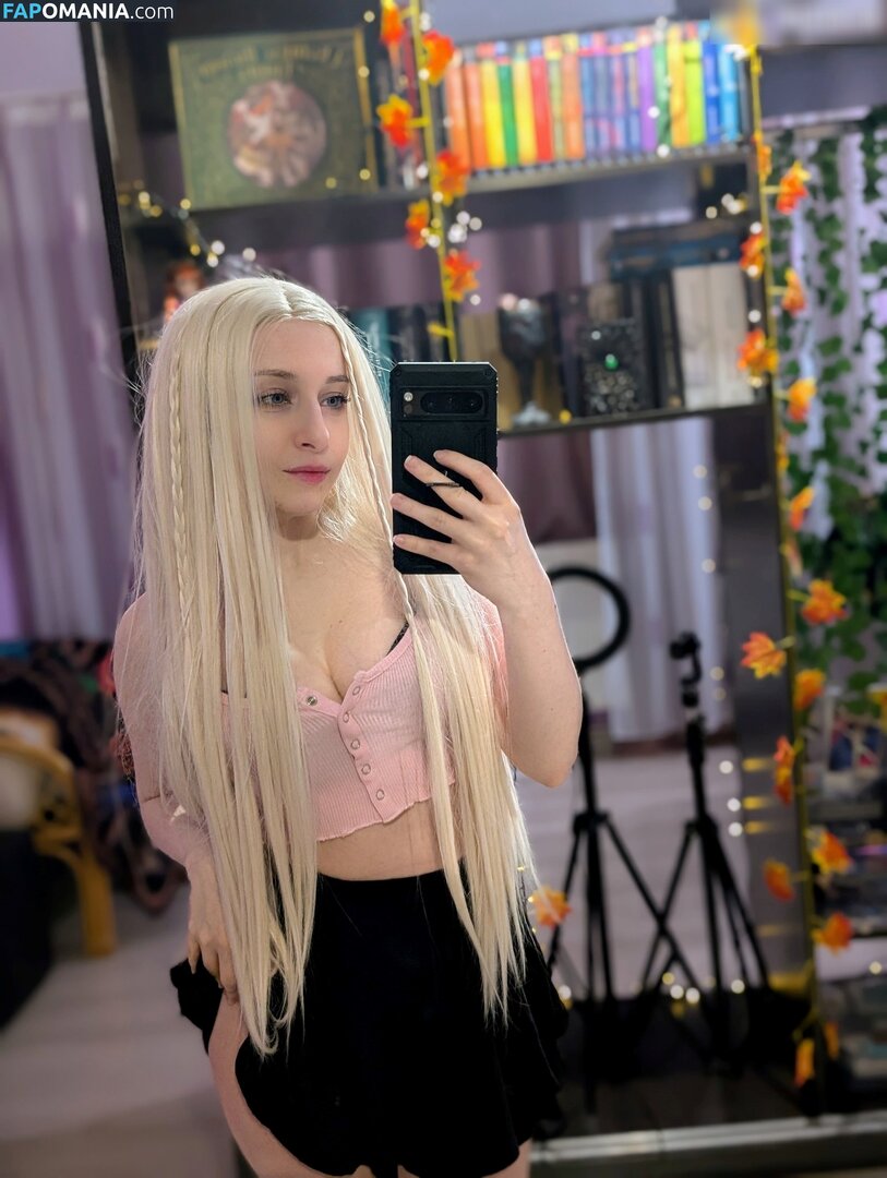 PetiteFeline / petitefelinespicy Nu OnlyFans  Foto vazada #2