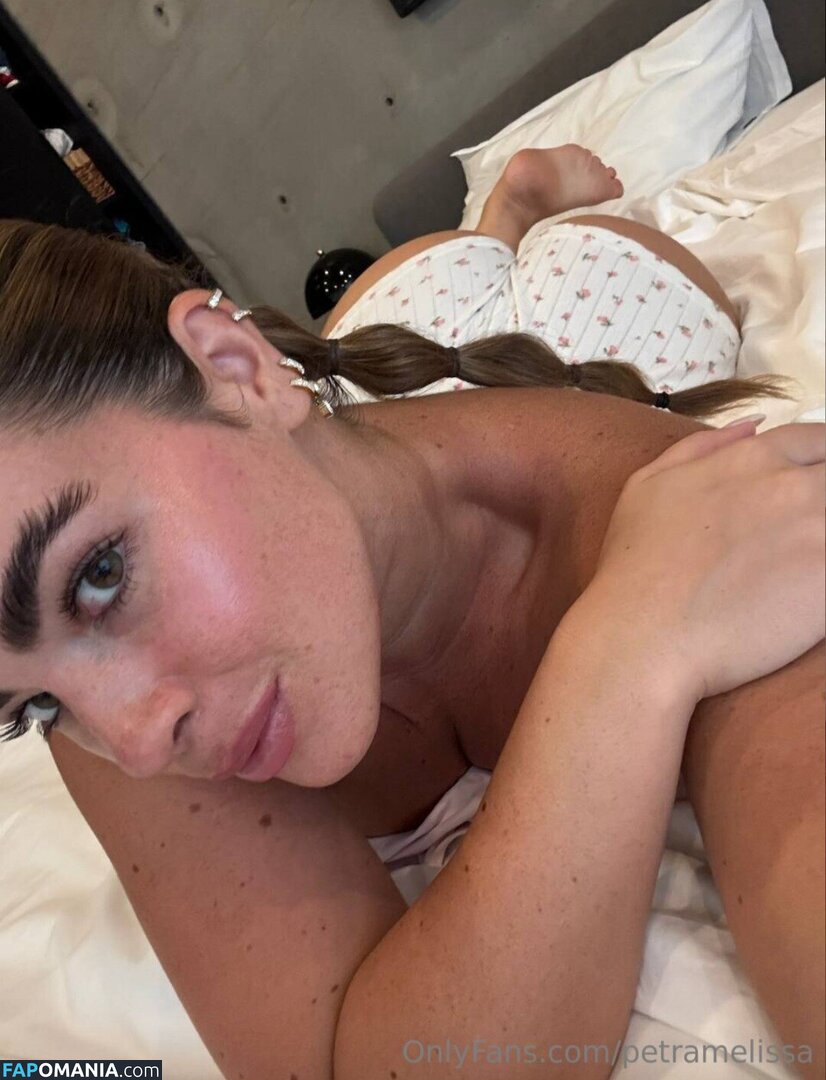 Petra Melissa / juicypeachyfromportugal / umapetra Nu OnlyFans  Foto vazada #16