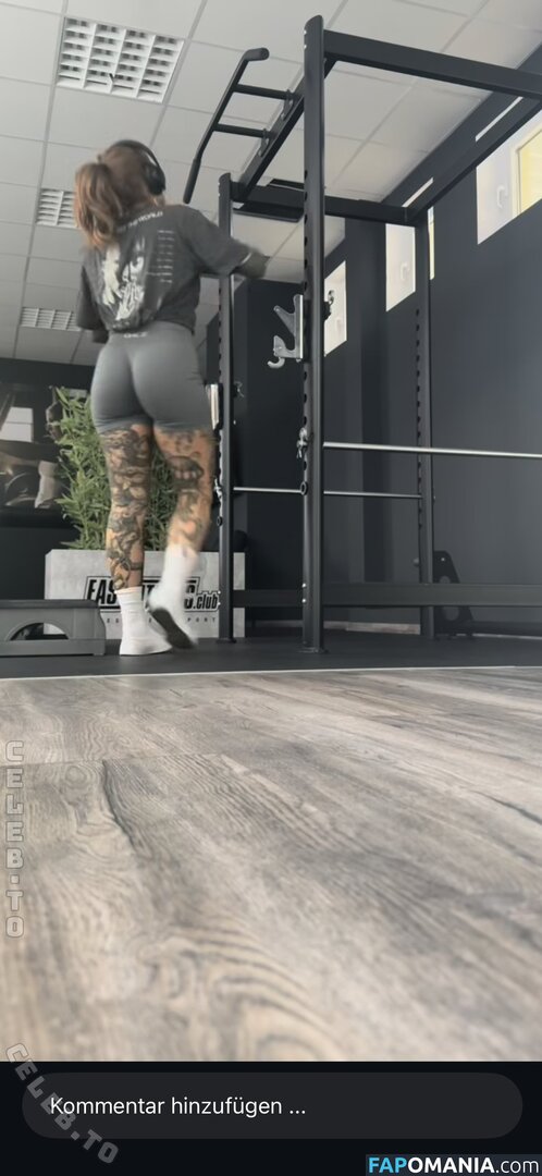 Petra Siebeck / flashinglines / redtatbabe Nu OnlyFans  Foto vazada #2