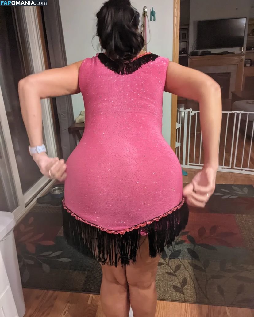 Polly Anna / PollytheMilf / https: Nu OnlyFans  Foto vazada #7