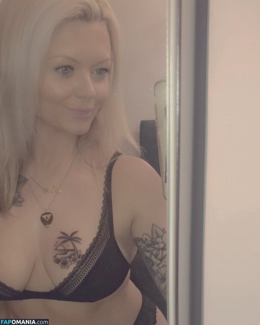 Darts / Polly James / pollyjames Nu OnlyFans  Foto vazada #7