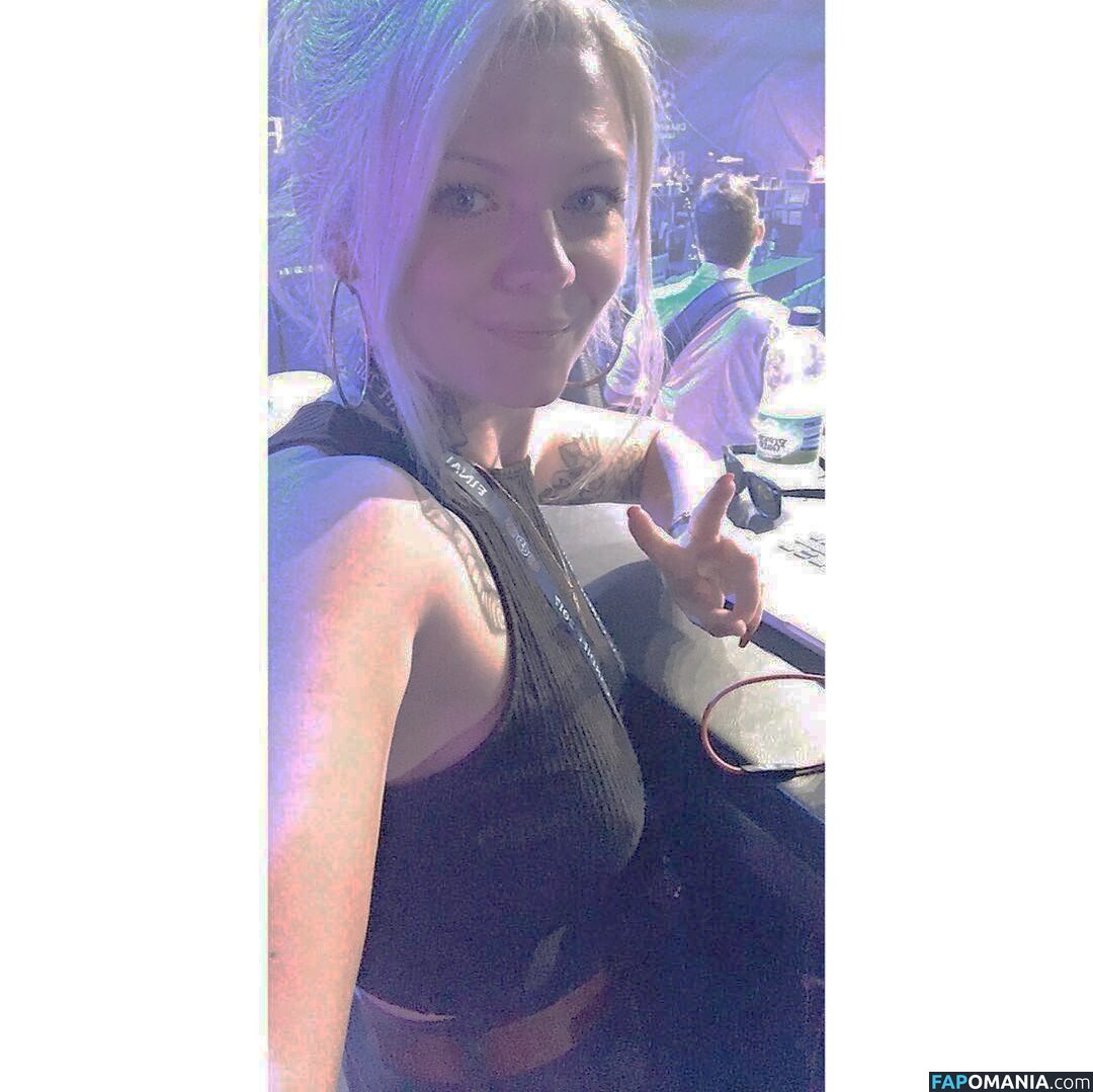 Darts / Polly James / pollyjames Nu OnlyFans  Foto vazada #14