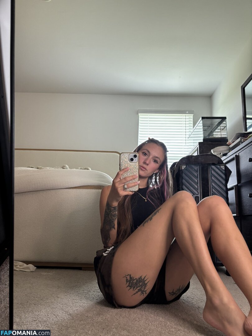 Poppy Quinn / PoppyQuinnn / https: / poppyquinn33 / the.poppy.quinn Nu OnlyFans  Foto vazada #3